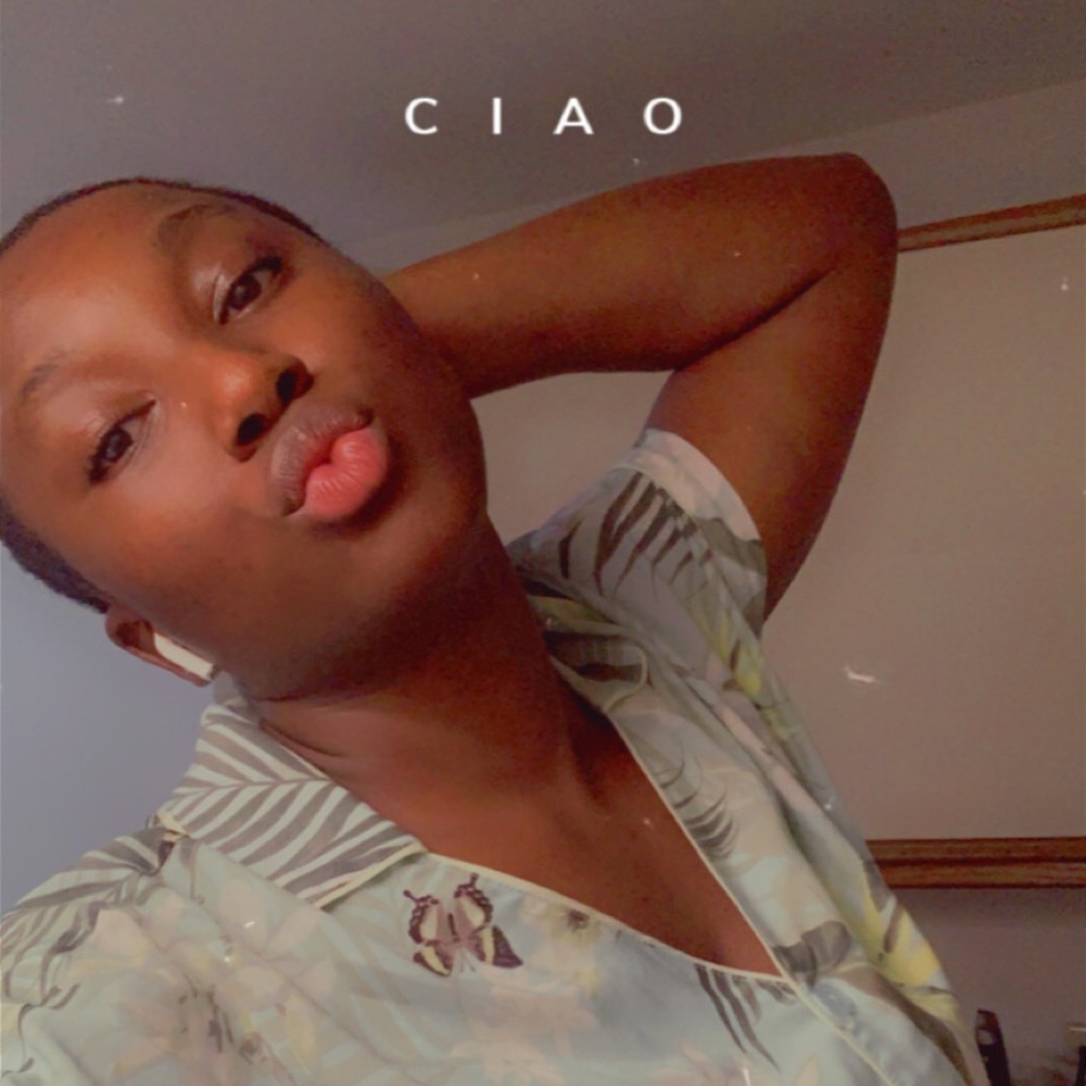 Meet your Posher, Raissa